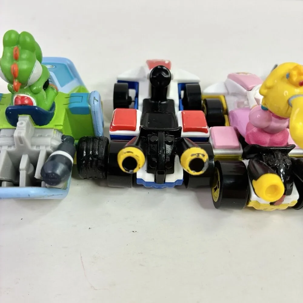 Lot of 5 Hot Wheels Nintendo Mattel Mario Kart Die Cast Cars Jakks Pull Back